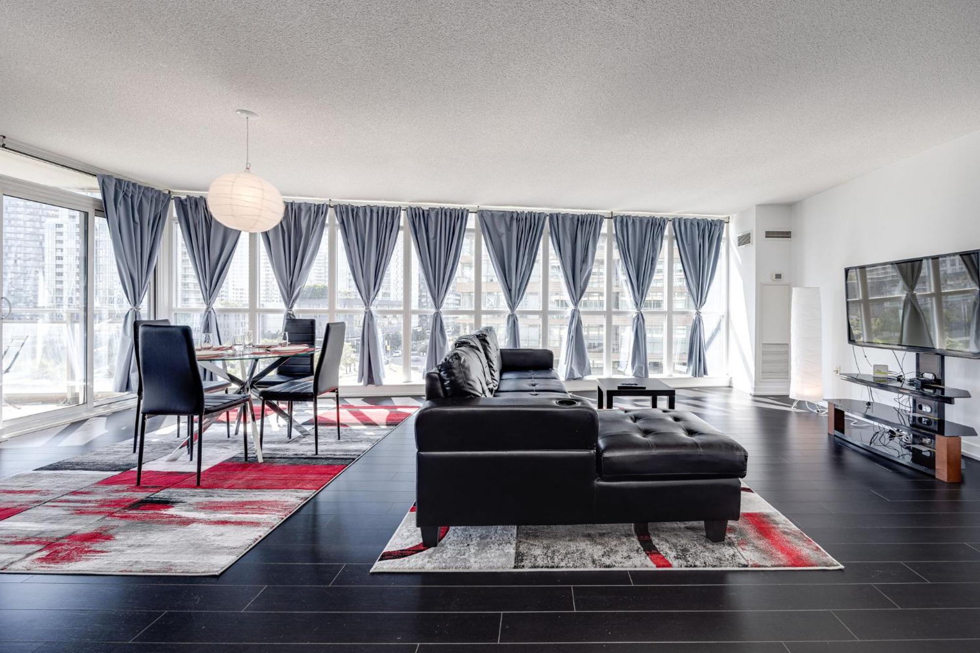 3Bdrm Lake View Condo In Toronto Zewnętrze zdjęcie